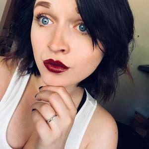 Meet your Posher, Whitney